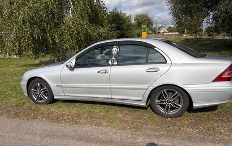 Mercedes-Benz C-Класс, 2004 год, 540 000 рублей, 5 фотография