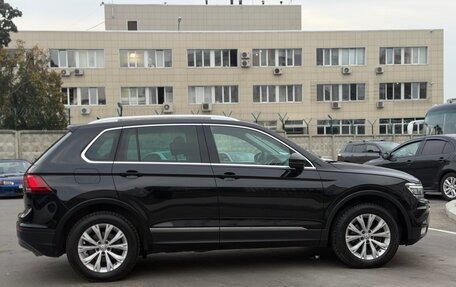 Volkswagen Tiguan II, 2017 год, 2 090 000 рублей, 10 фотография