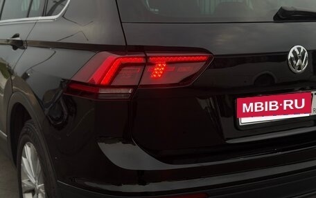 Volkswagen Tiguan II, 2017 год, 2 090 000 рублей, 17 фотография