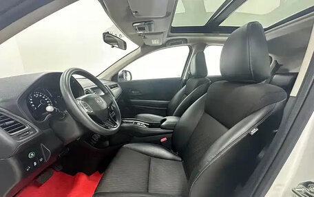 Honda Vezel, 2022 год, 1 175 000 рублей, 8 фотография