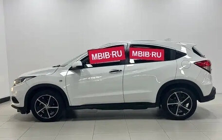 Honda Vezel, 2022 год, 1 175 000 рублей, 7 фотография