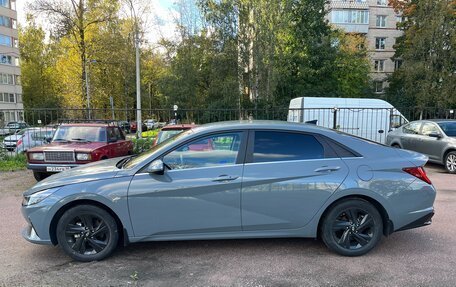 Hyundai Elantra, 2022 год, 1 900 000 рублей, 6 фотография