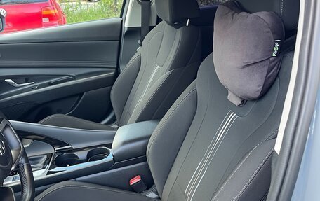 Hyundai Elantra, 2022 год, 1 900 000 рублей, 9 фотография