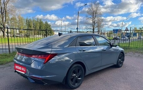 Hyundai Elantra, 2022 год, 1 900 000 рублей, 3 фотография