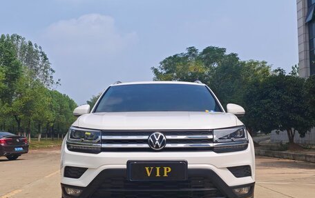 Volkswagen Tharu, 2022 год, 1 818 000 рублей, 2 фотография