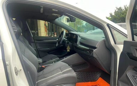 Volkswagen Golf VIII, 2023 год, 1 880 000 рублей, 9 фотография