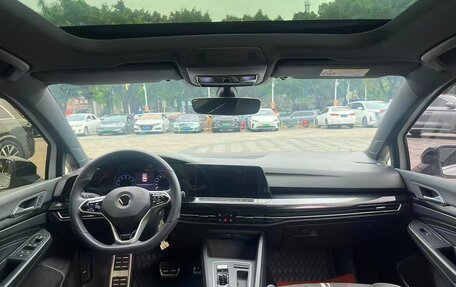 Volkswagen Golf VIII, 2023 год, 1 880 000 рублей, 8 фотография