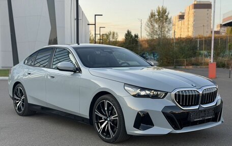 BMW 5 серия, 2025 год, 8 100 000 рублей, 7 фотография