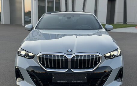 BMW 5 серия, 2025 год, 8 100 000 рублей, 2 фотография