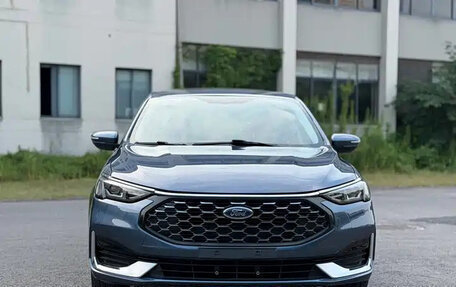 Ford Escort, 2022 год, 990 222 рублей, 2 фотография
