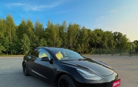Tesla Model 3 I, 2019 год, 2 400 000 рублей, 1 фотография