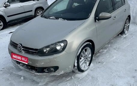 Volkswagen Golf VI, 2011 год, 900 000 рублей, 1 фотография