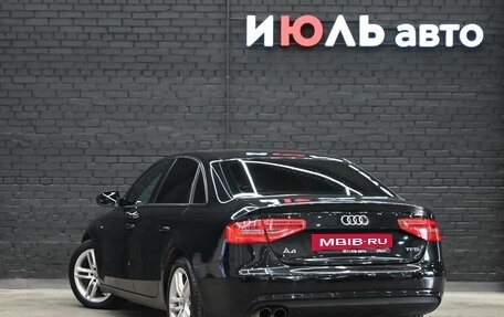 Audi A4, 2013 год, 1 460 000 рублей, 4 фотография