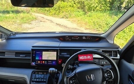 Honda Stepwgn IV, 2015 год, 1 850 000 рублей, 1 фотография