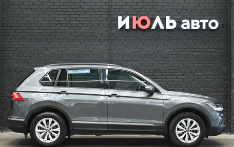 Volkswagen Tiguan II, 2021 год, 2 900 000 рублей, 9 фотография