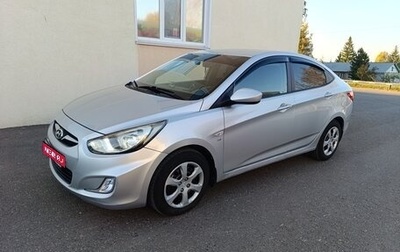 Hyundai Solaris II рестайлинг, 2013 год, 550 000 рублей, 1 фотография