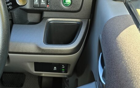 Honda Stepwgn IV, 2015 год, 1 850 000 рублей, 2 фотография