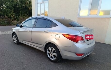 Hyundai Solaris II рестайлинг, 2013 год, 550 000 рублей, 4 фотография
