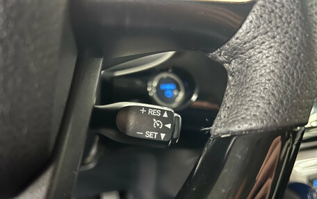 Toyota Prius IV XW50, 2016 год, 1 780 000 рублей, 20 фотография