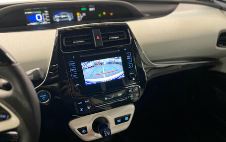 Toyota Prius IV XW50, 2016 год, 1 780 000 рублей, 16 фотография