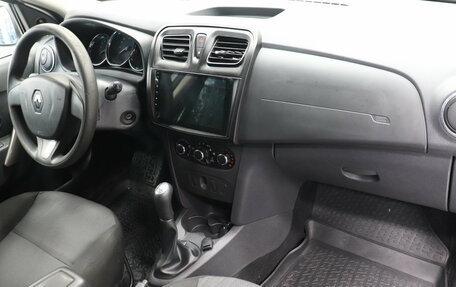 Renault Logan II, 2015 год, 677 000 рублей, 6 фотография