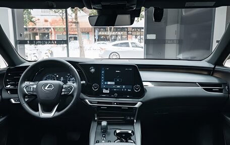 Lexus RX IV рестайлинг, 2025 год, 6 800 002 рублей, 17 фотография