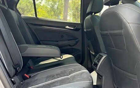 Volkswagen Golf VIII, 2021 год, 1 800 077 рублей, 23 фотография
