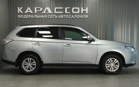Mitsubishi Outlander III рестайлинг 3, 2013 год, 1 235 000 рублей, 6 фотография