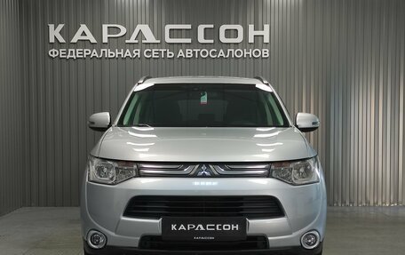 Mitsubishi Outlander III рестайлинг 3, 2013 год, 1 235 000 рублей, 3 фотография