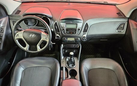 Hyundai ix35 I рестайлинг, 2012 год, 930 000 рублей, 9 фотография