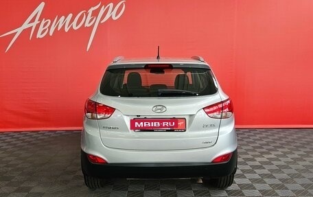 Hyundai ix35 I рестайлинг, 2012 год, 930 000 рублей, 4 фотография