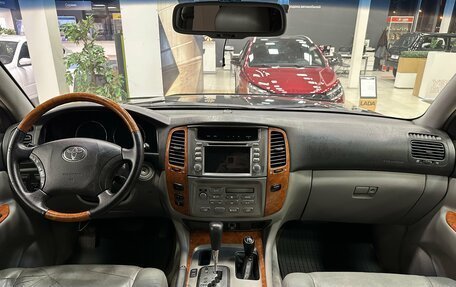 Toyota Land Cruiser 100 рестайлинг 2, 2007 год, 1 653 000 рублей, 8 фотография