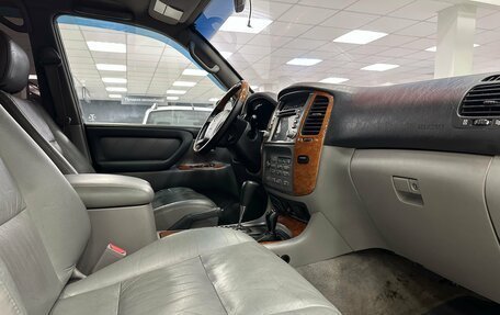Toyota Land Cruiser 100 рестайлинг 2, 2007 год, 1 653 000 рублей, 9 фотография