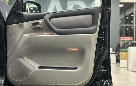 Toyota Land Cruiser 100 рестайлинг 2, 2007 год, 1 653 000 рублей, 16 фотография