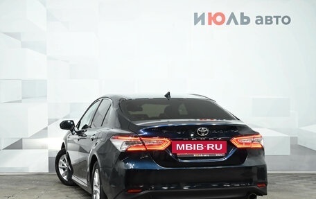 Toyota Camry, 2018 год, 2 650 000 рублей, 4 фотография