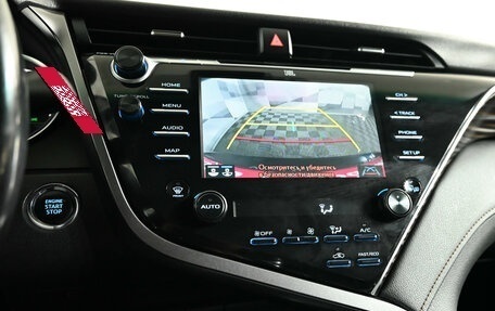 Toyota Camry, 2018 год, 2 650 000 рублей, 14 фотография
