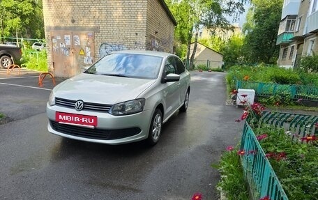 Volkswagen Polo VI (EU Market), 2011 год, 420 000 рублей, 3 фотография
