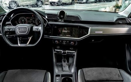 Audi Q3, 2022 год, 2 399 999 рублей, 3 фотография