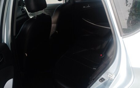 Hyundai Solaris II рестайлинг, 2011 год, 650 000 рублей, 6 фотография