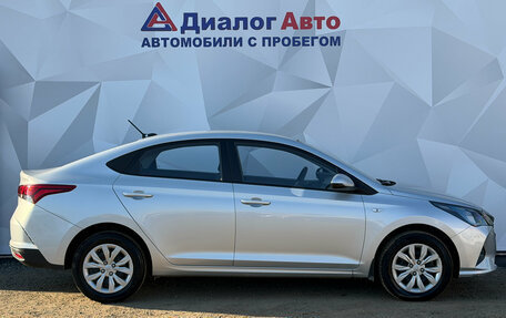 Hyundai Solaris II рестайлинг, 2021 год, 1 850 000 рублей, 5 фотография