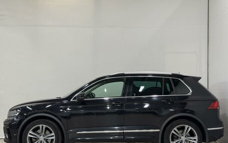 Volkswagen Tiguan II, 2018 год, 2 399 000 рублей, 3 фотография