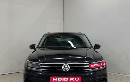Volkswagen Tiguan II, 2018 год, 2 399 000 рублей, 9 фотография