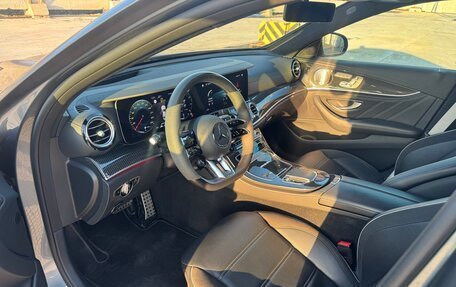 Mercedes-Benz E-Класс AMG, 2022 год, 14 000 000 рублей, 4 фотография