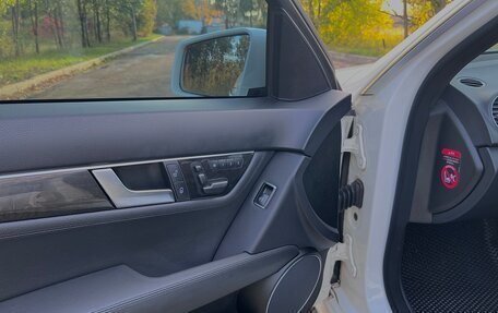 Mercedes-Benz C-Класс, 2012 год, 1 850 000 рублей, 22 фотография