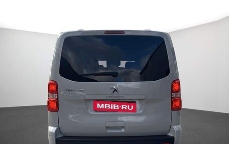 Peugeot Traveller I, 2022 год, 3 980 000 рублей, 9 фотография