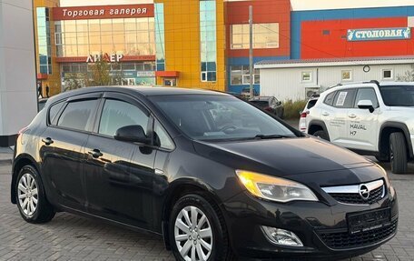 Opel Astra J, 2012 год, 725 000 рублей, 2 фотография
