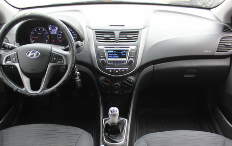Hyundai Solaris II рестайлинг, 2014 год, 827 000 рублей, 7 фотография