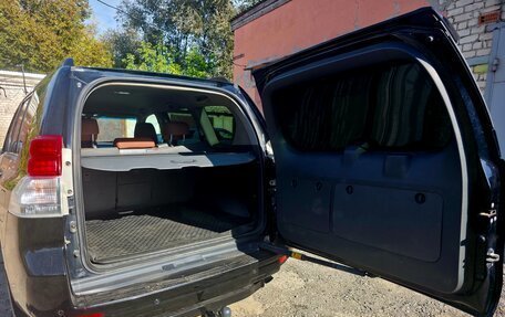 Toyota Land Cruiser Prado 150 рестайлинг 2, 2010 год, 3 075 000 рублей, 8 фотография