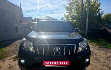 Toyota Land Cruiser Prado 150 рестайлинг 2, 2010 год, 3 075 000 рублей, 5 фотография