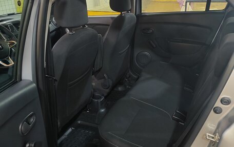 Renault Logan II, 2021 год, 930 000 рублей, 11 фотография